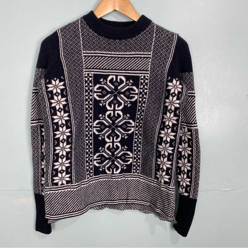 Tuckernuck Pullover Sweater XS Wool Snowflake‎ Geometric Christmas Holiday